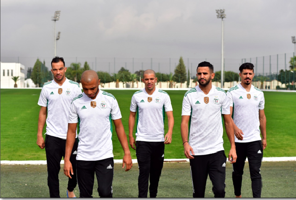 tráfico continuar radioactividad MATCH ALGERIE – ZIMBABWE: ADIDAS ET LA FAF DEVOILENT LE MAILLOT ECOLO DES  VERTS – FAF