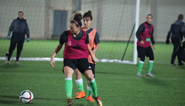 المنتخب الوطني النسوي يواصل تحضيراته تحسا لمواجهة إثيوبيا ( فيديو)