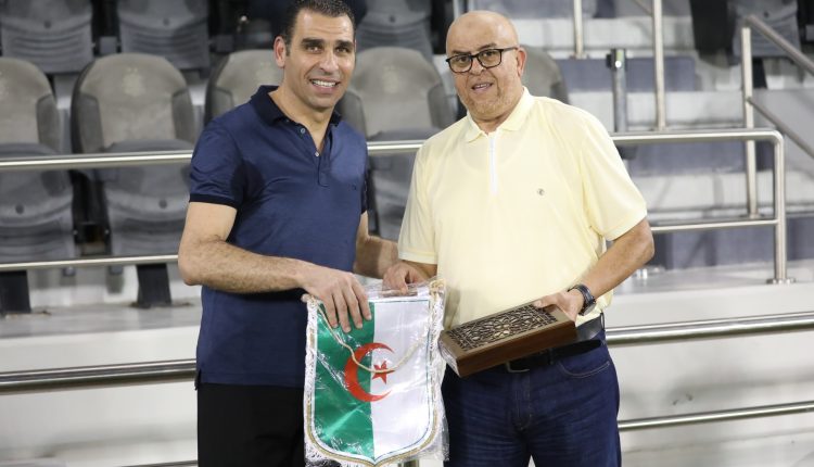 SALAH ASSAD HONORE PAR LA FAF ET LE QFA