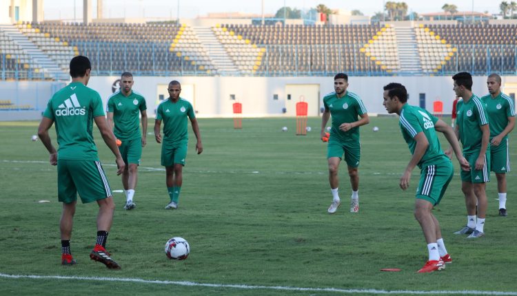 BRAHIMI S’EST ENTRAÎNÉ AVEC LE GROUPE