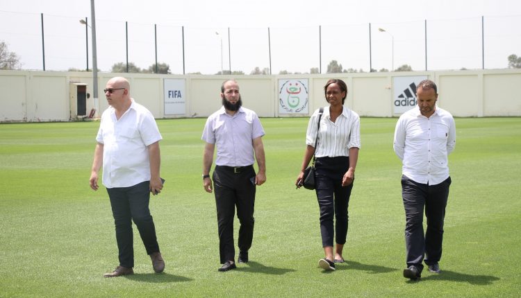 مناجير برنامج ” Forward FIFA ” في زيارة رسمية إلى  الجزائر                         
