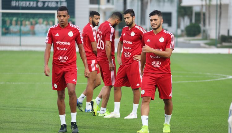 LES ALGERIENS EVOLUERONT EN BLANC CE SOIR