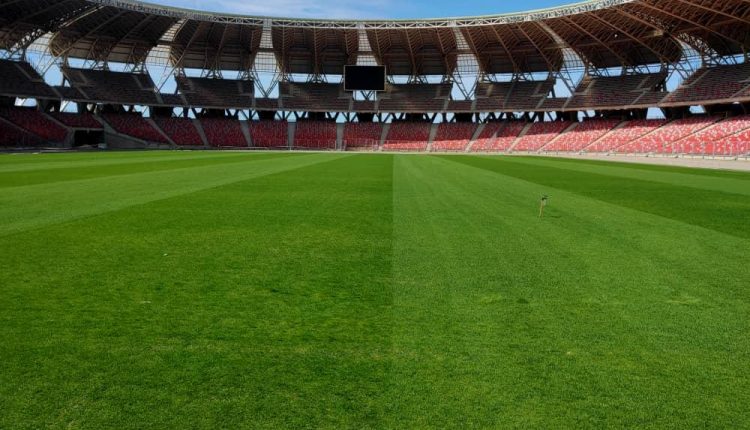 الملعب الجديد لوهران : تواصل عملية تهيئة العشب
