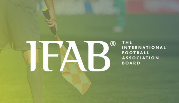 IFAB – FIFA :  AMENDEMENT TEMPORAIRE A LA LOI 3 – LE NOMBRE MAXIMAL DE REMPLACEMENTS