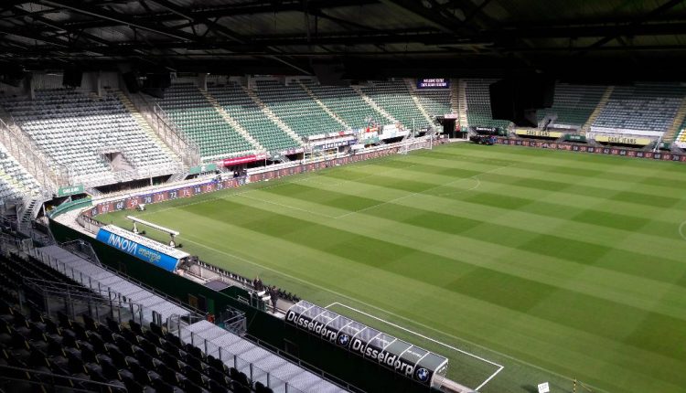 EQUIPE NATIONALE : VISITE AU STADE CARS JEANS STADION DE LA HAYE