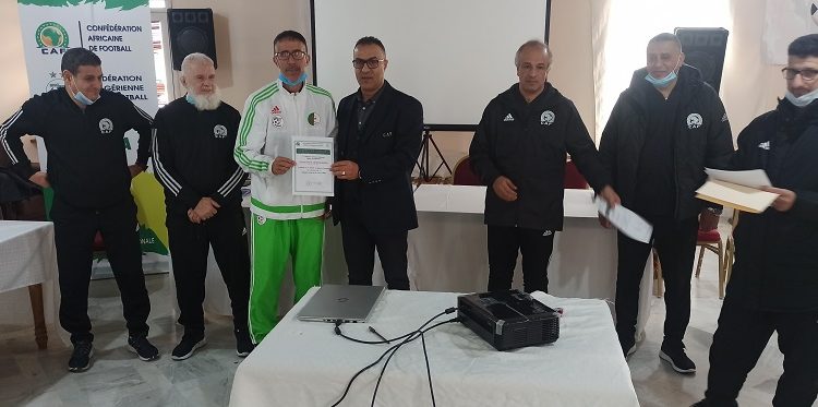 إجازة الكاف ” أ”  : إختتام الدورة الأولى