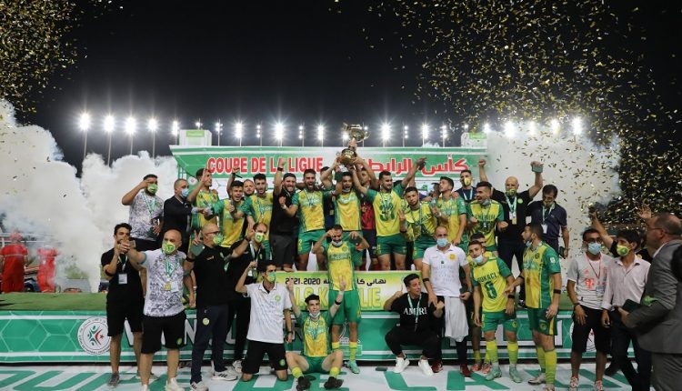 تتويج شبيبة القبائل بكأس الرابطة (2020/2021)