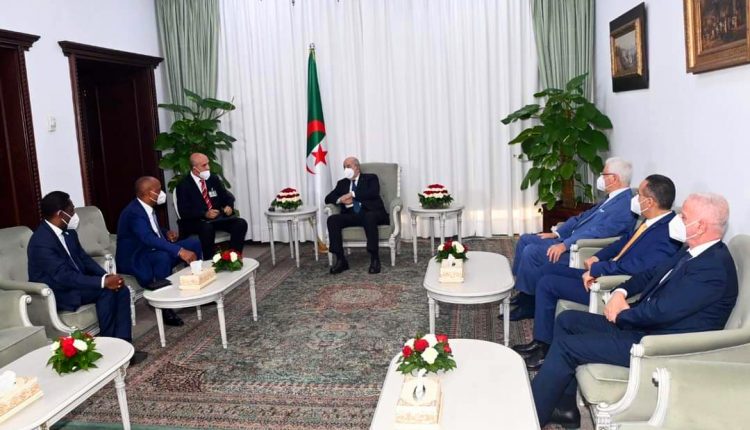 VISITE : LE PRÉSIDENT DE LA CAF REÇU EN AUDIENCE PAR LE PRÉSIDENT DE LA RÉPUBLIQUE MONSIEUR ABDELMADJID TEBBOUNE