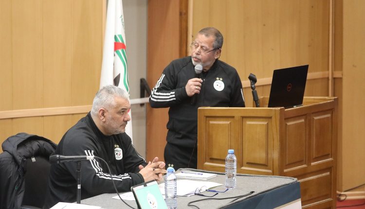 الندوة الصحفية للمدير الفني الوطني بسيدي موسى