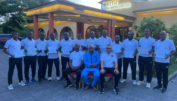 CAF – FAF : LE COORDINATEUR A LA DTN, M. AMEUR CHAFIK ENCADRE LA FORMATION DES INSTRUCTEURS CAF AUX COMORES