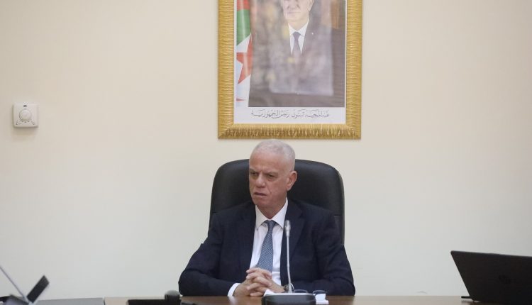 إجتماع الفاف / فيفا : : مطابقة النظام الأساسي للفاف في جدول أعمال اللقاء