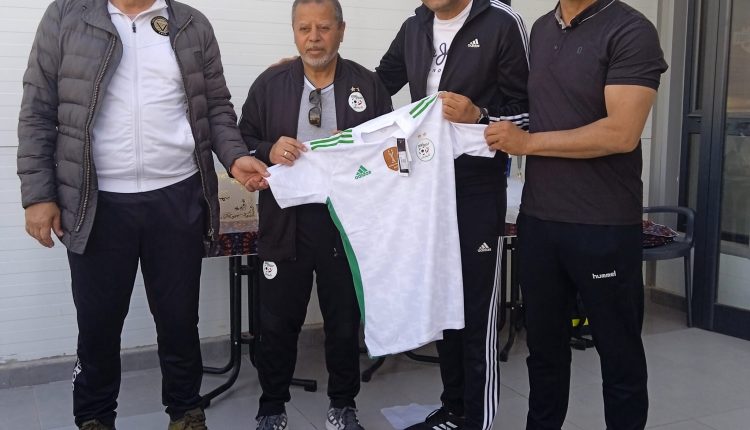 المدير الفني الوطني يشارك في بطولة أكاديميات لاعبي كرة القدم للفشات الصغرى