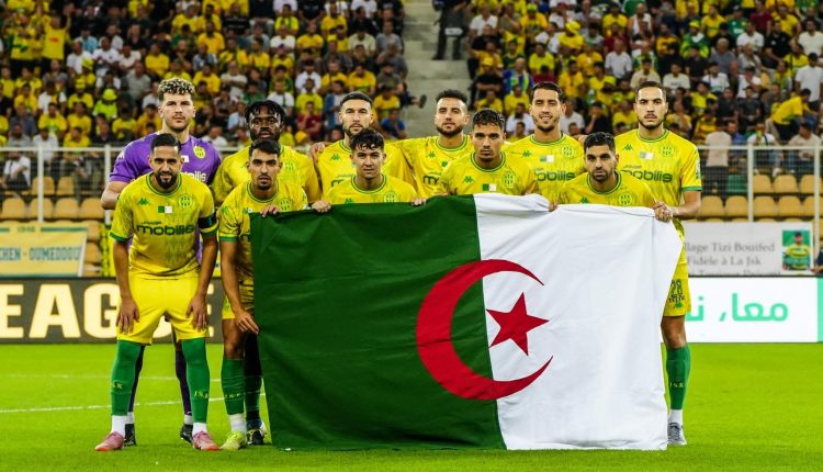 LIGUE DES CHAMPIONS AFRICAINE : LA JS KABYLIE S’IMPOSE DE NOUVEAU FACE À L’US MONASTIR